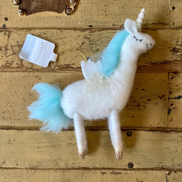 NWT TARGET UNICORN ORNAMENT CHRISTMAS TREE ORNAMENT WONDERSHOP FARMHOUSE BOHO - Picture 2 of 9